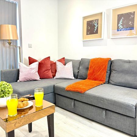 Hazel 1-Bedroom Cousy Flat, Parking, Wifi, Prime Location, Close To Blenheim Palace & Oxford Kidlington Zewnętrze zdjęcie