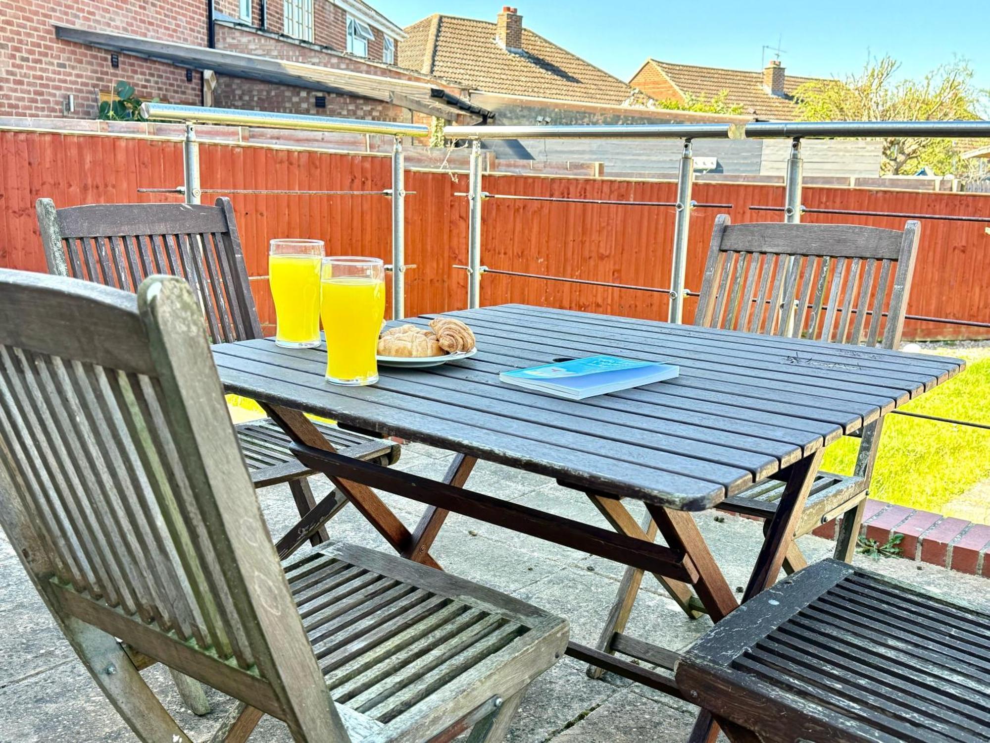 Hazel 1-Bedroom Cousy Flat, Parking, Wifi, Prime Location, Close To Blenheim Palace & Oxford Kidlington Zewnętrze zdjęcie