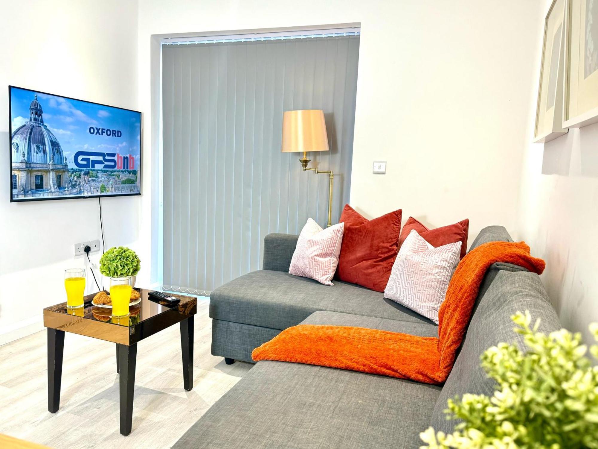 Hazel 1-Bedroom Cousy Flat, Parking, Wifi, Prime Location, Close To Blenheim Palace & Oxford Kidlington Zewnętrze zdjęcie