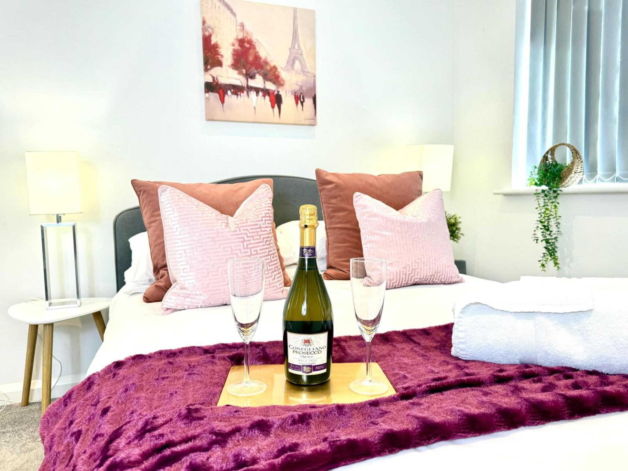 Hazel 1-Bedroom Cousy Flat, Parking, Wifi, Prime Location, Close To Blenheim Palace & Oxford Kidlington Zewnętrze zdjęcie