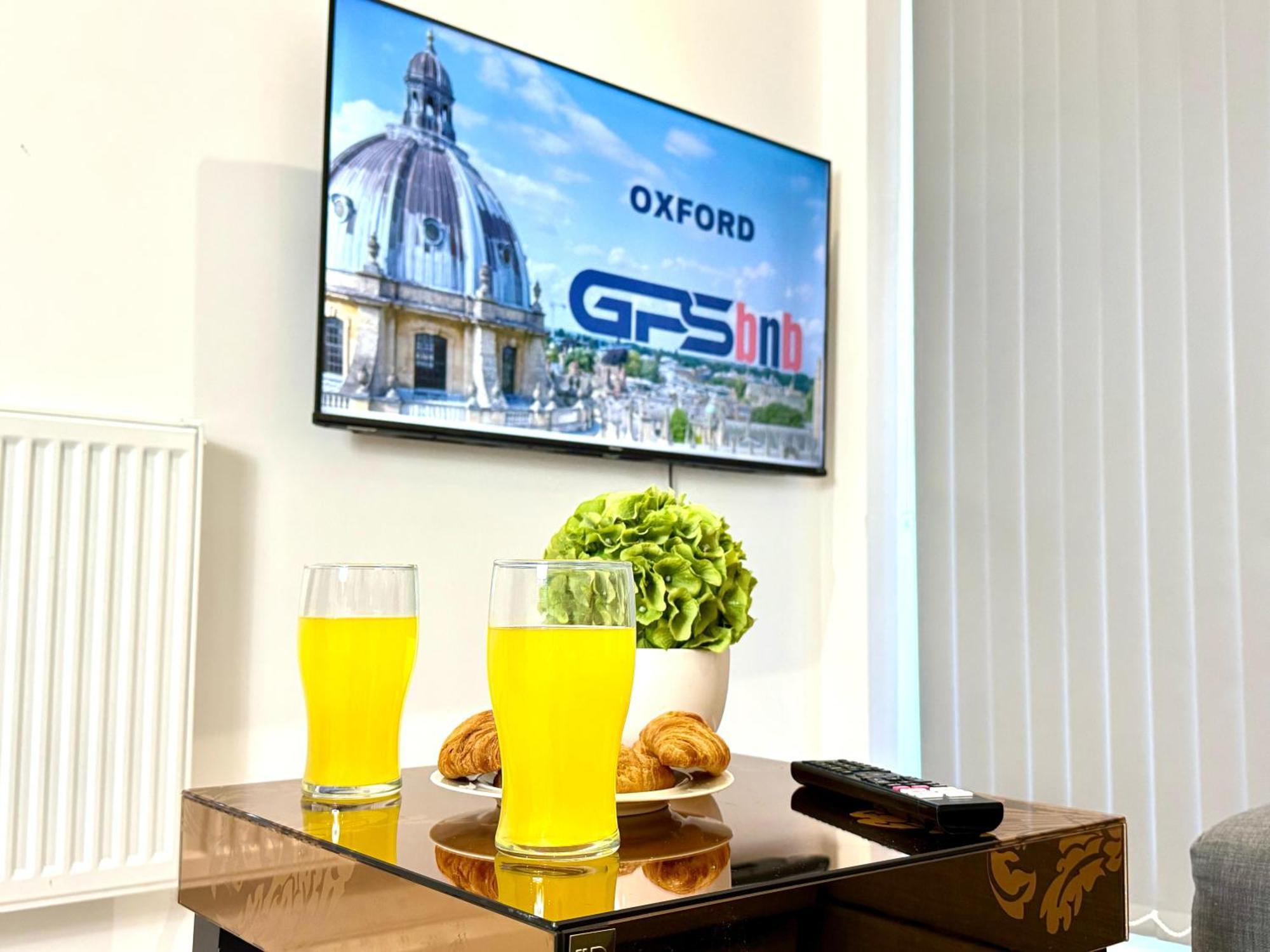 Hazel 1-Bedroom Cousy Flat, Parking, Wifi, Prime Location, Close To Blenheim Palace & Oxford Kidlington Zewnętrze zdjęcie
