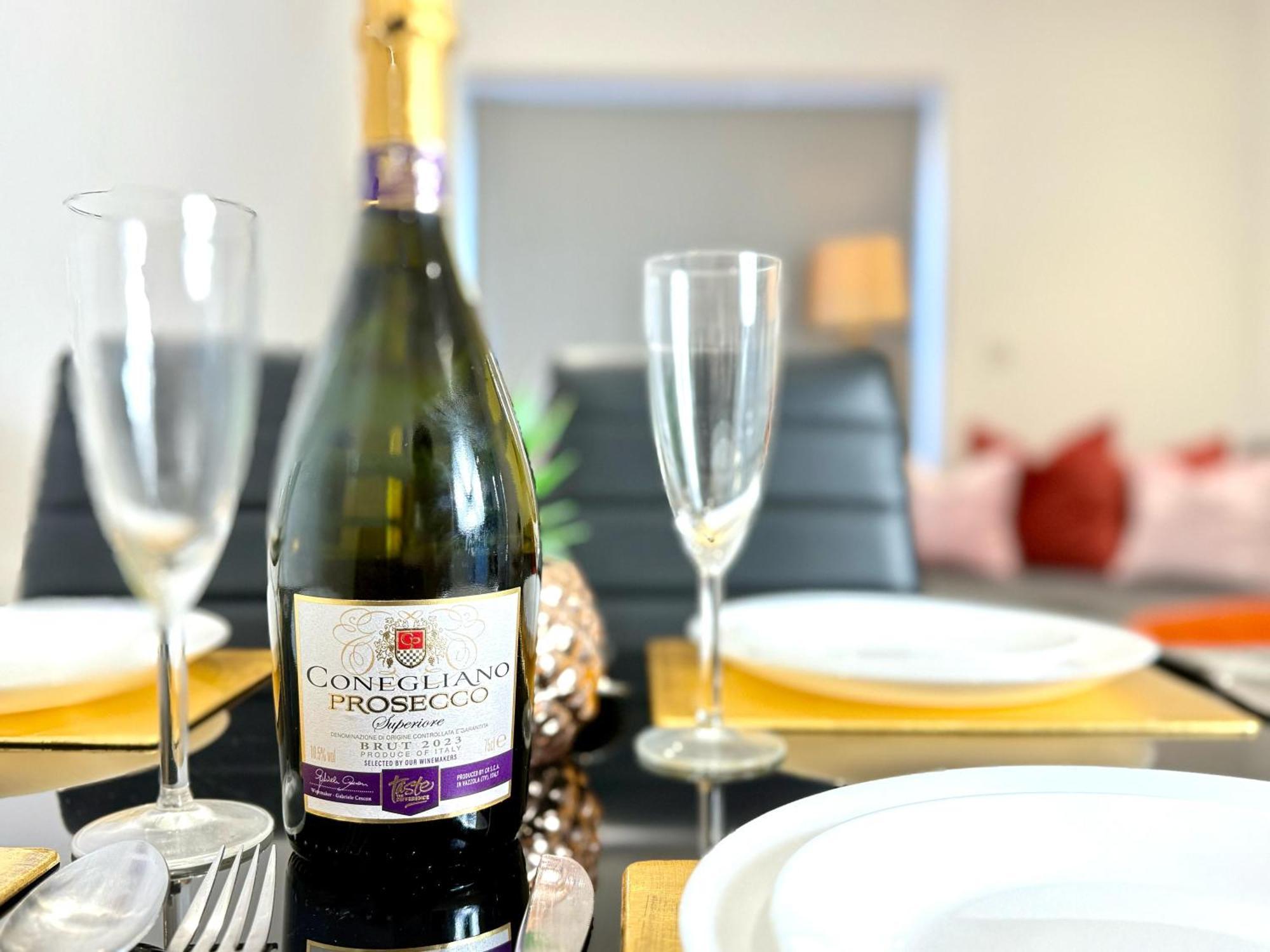 Hazel 1-Bedroom Cousy Flat, Parking, Wifi, Prime Location, Close To Blenheim Palace & Oxford Kidlington Zewnętrze zdjęcie