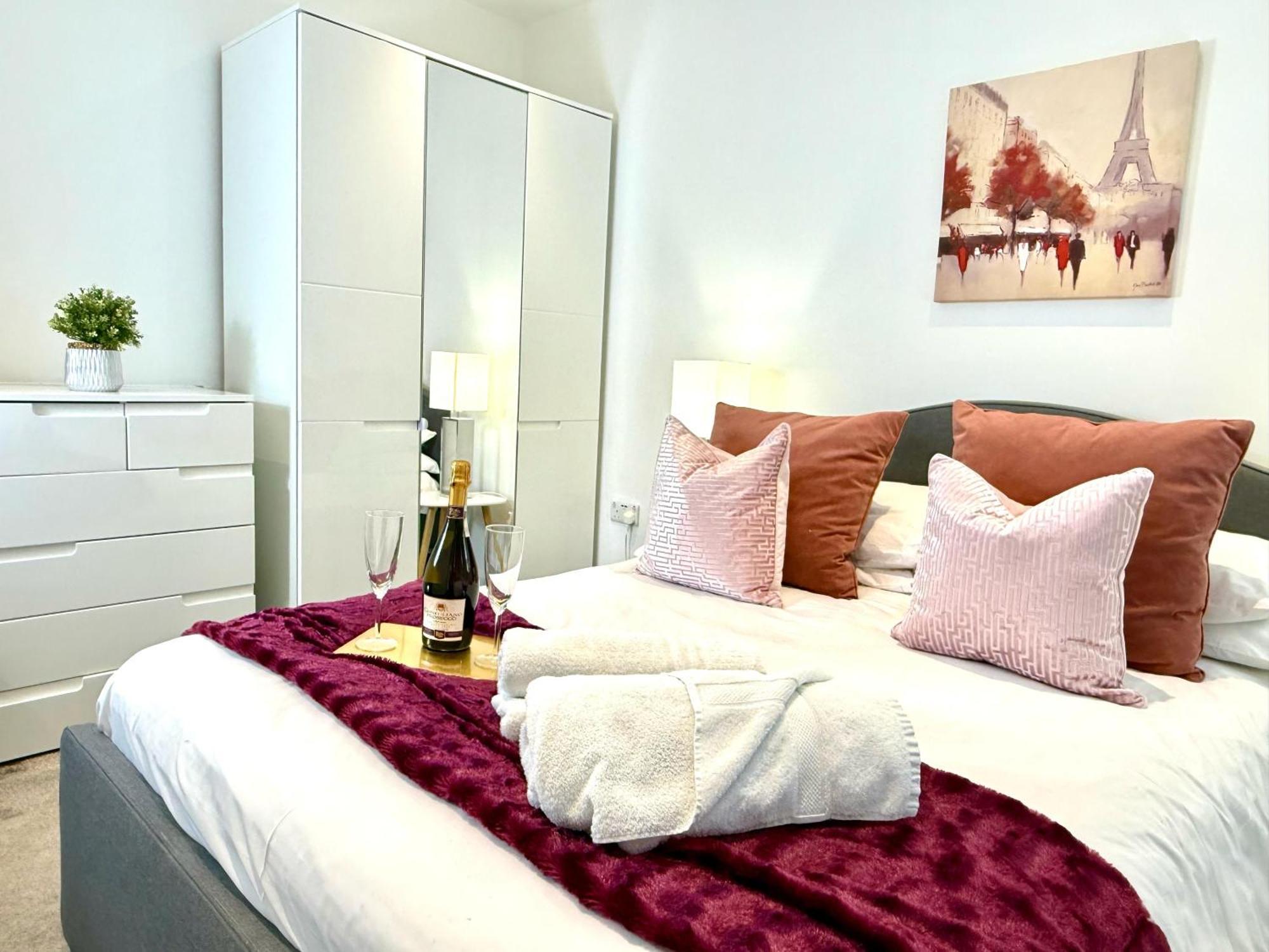 Hazel 1-Bedroom Cousy Flat, Parking, Wifi, Prime Location, Close To Blenheim Palace & Oxford Kidlington Zewnętrze zdjęcie